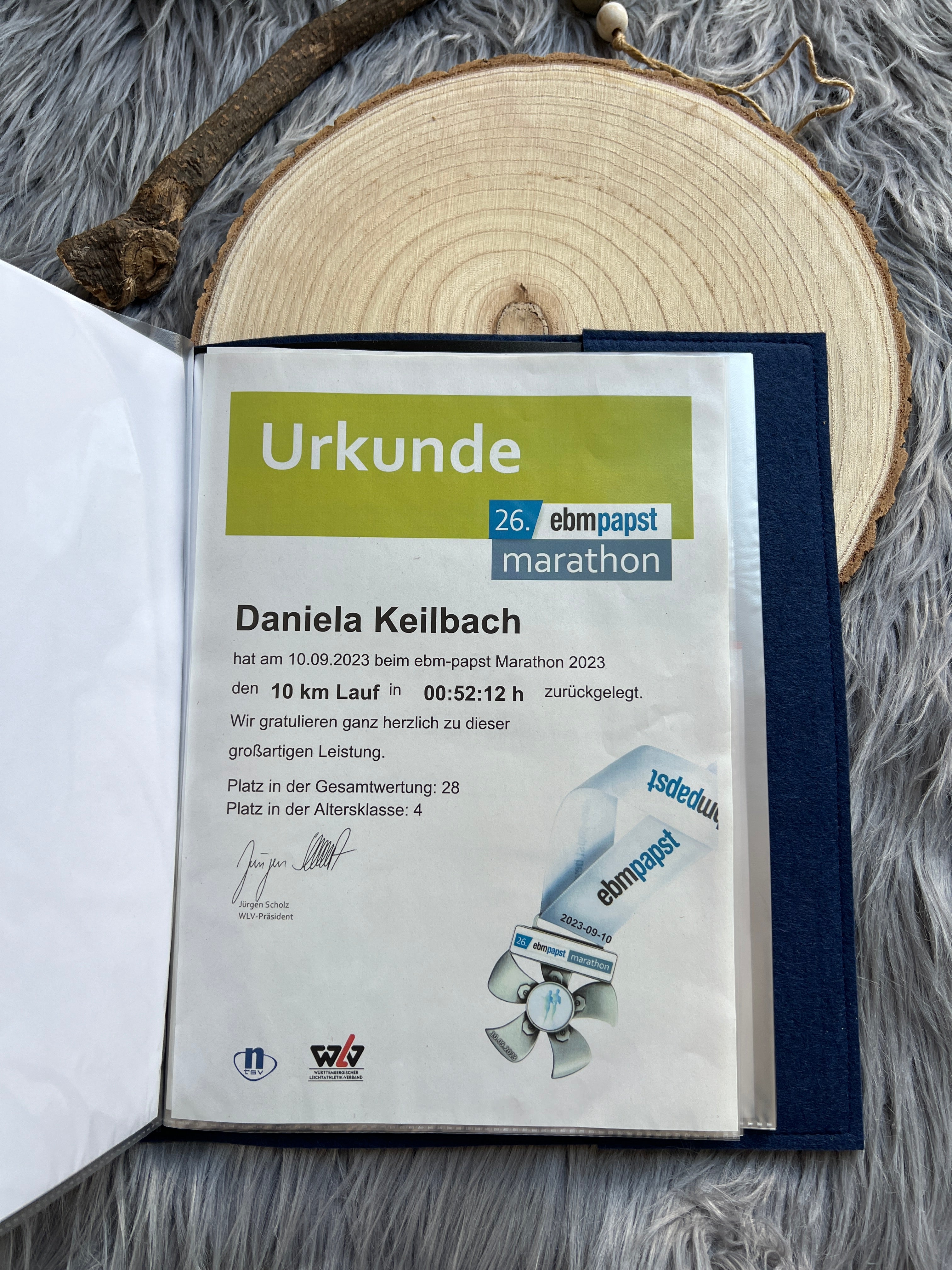 Urkundenmappe aus Filz, frei personalisierbares Unikat