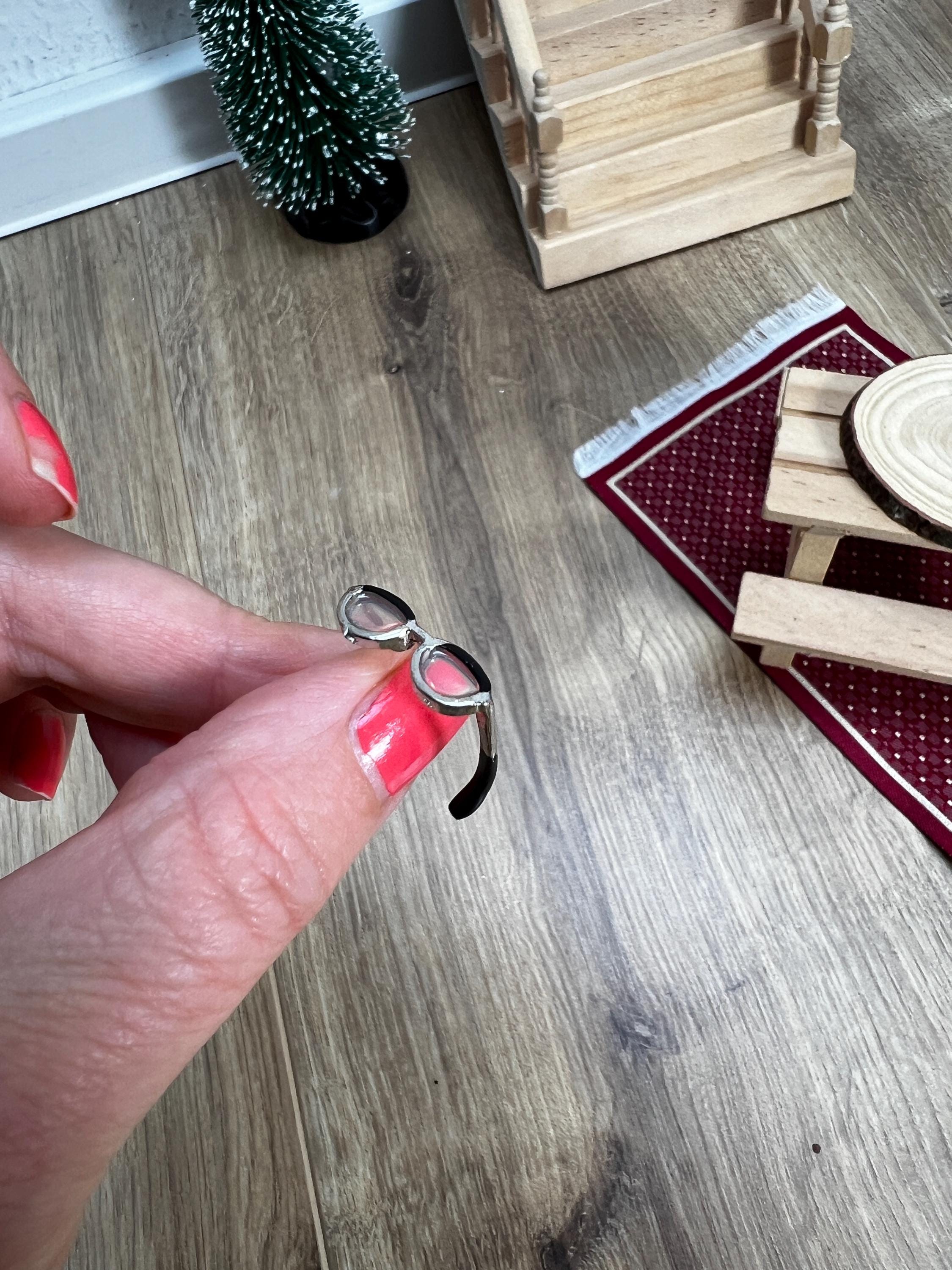 Wichtel Brille Miniatur ca. 2cm Wichtelzubehör Brillengestell Sehhilfe Gläser Brille zum Vorlesen