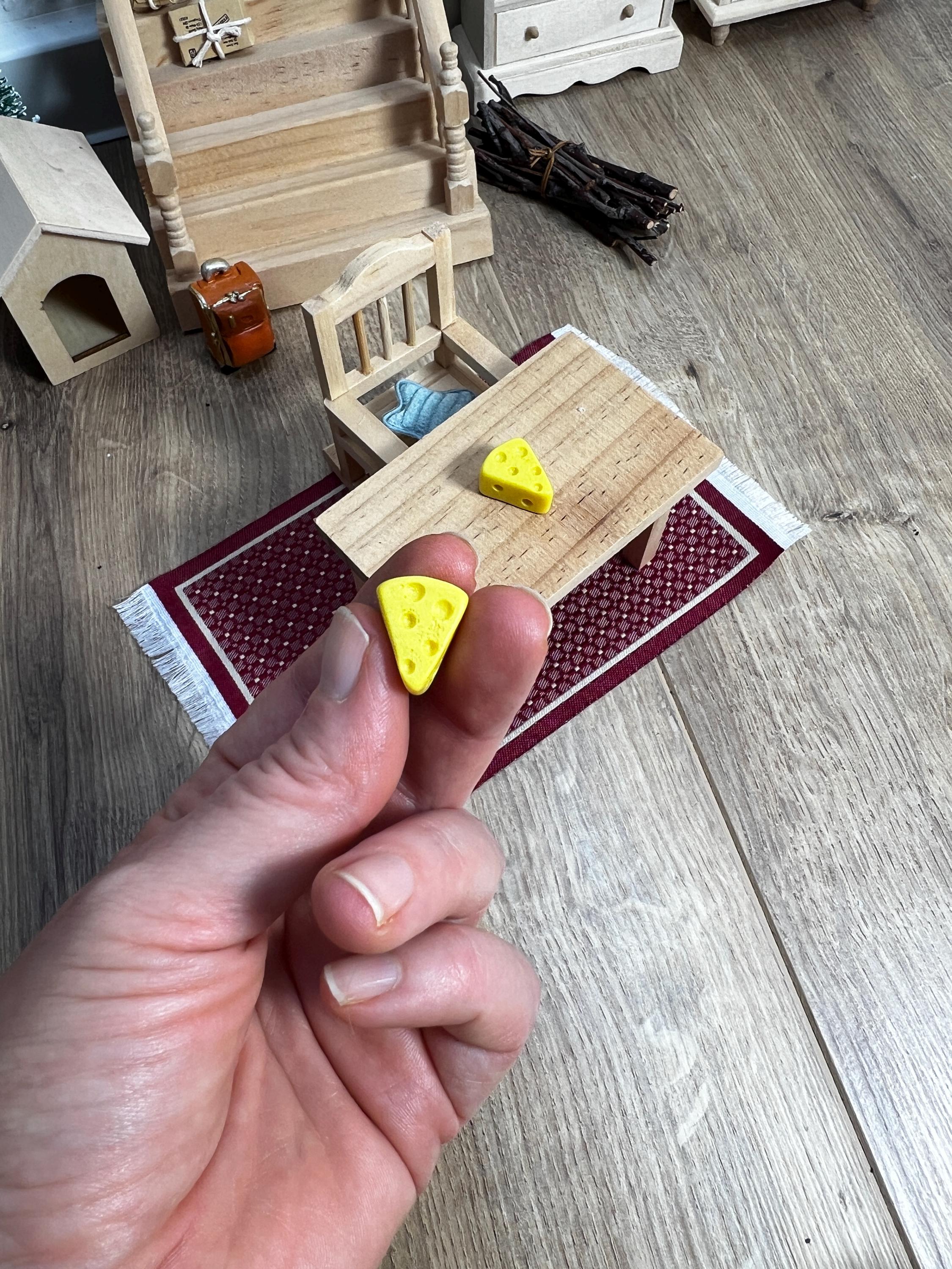 Wichtel Käse Stück Miniatur