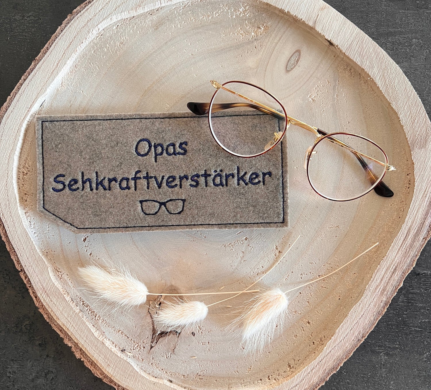 Brillenetui aus Filz mit personalisierbaren Namen