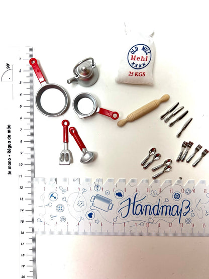 Wichtel Set 19 teilig Küchen Geschirr Utensilien