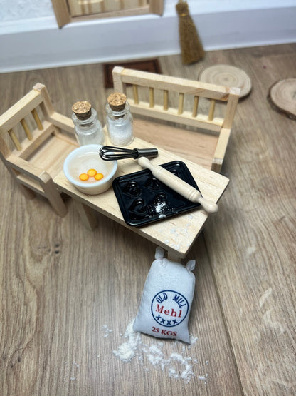 Wichte Backen Küchenutensilien - Mehlsack Backblech Rührbesen Nudelholz Zuckerglas Miniatur Zubehör