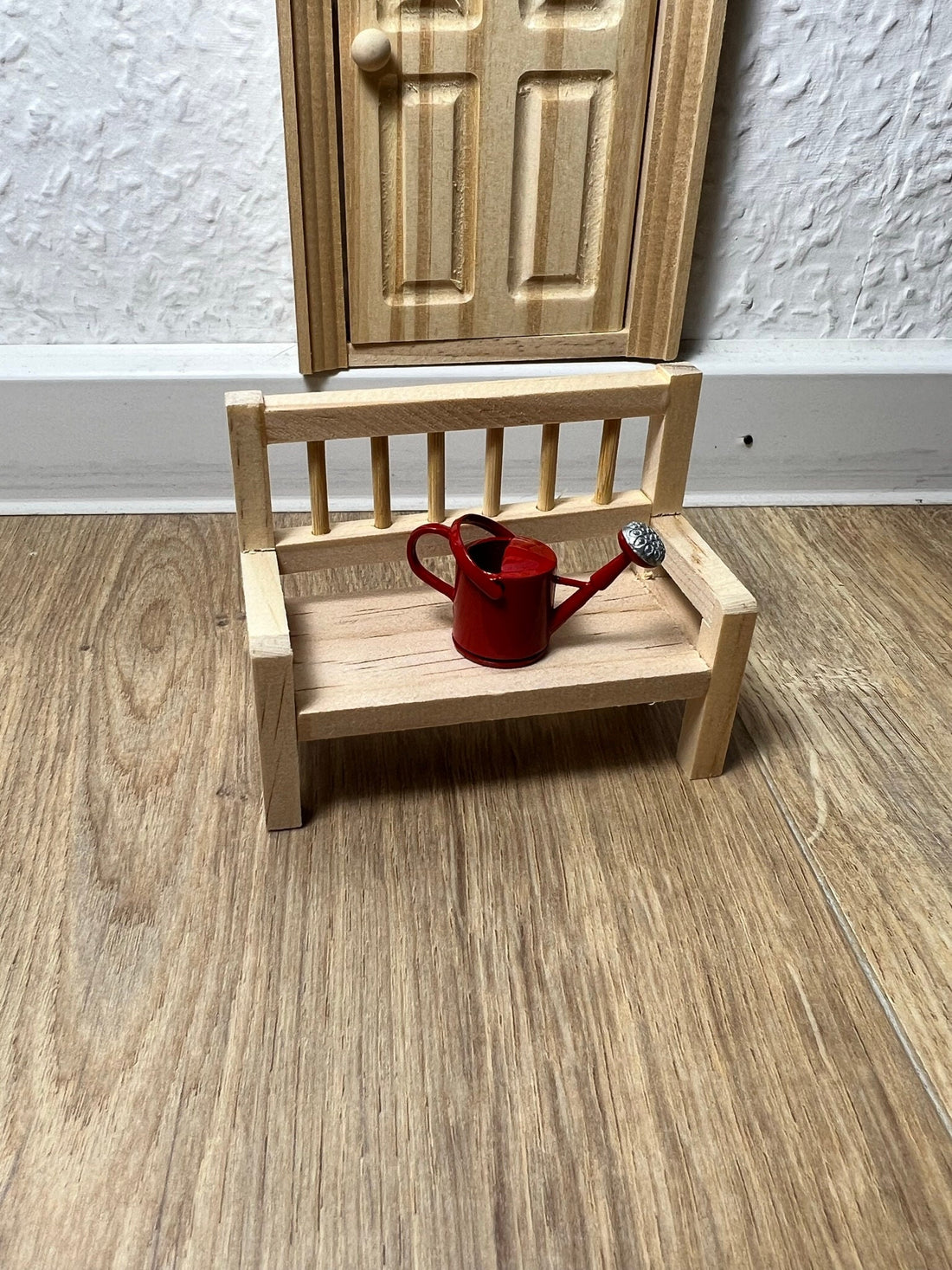 Wichtel Gießkanne in Rot Miniatur Größe 4 x 1,5 x 5 cm aus Metall Kanne Blumen gießen Garten