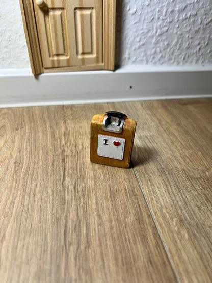Wichtel Koffer Miniatur Gepäck Miniatur Wichtel auf Reisen Urlaub Wichtel zieht ein Reisetasche Größe: 3,2 x 2,5 x 3 cm