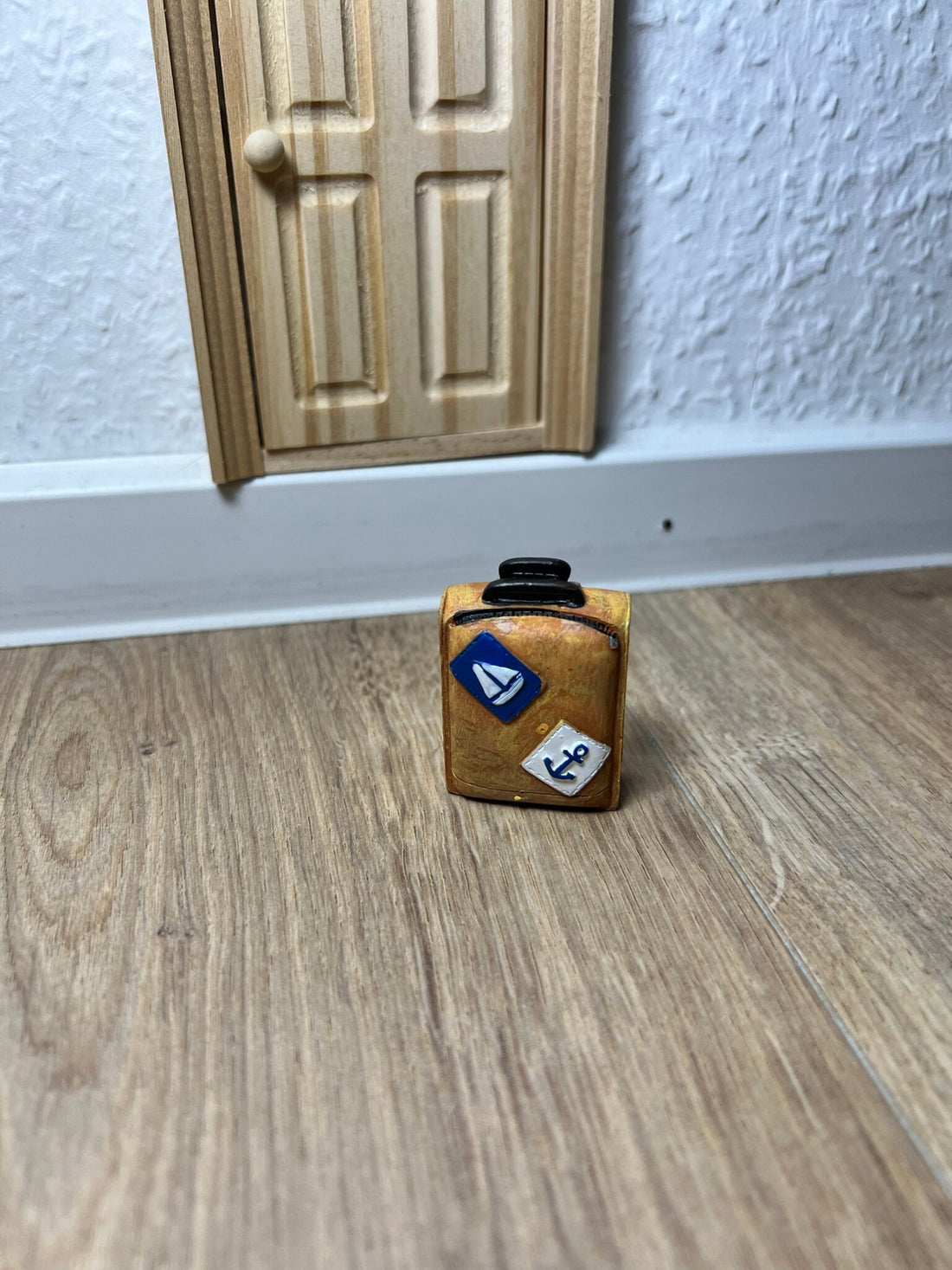 Wichtel Koffer Miniatur Gepäck Miniatur Wichtel auf Reisen Urlaub Wichtel zieht ein Reisetasche Größe: 3,2 x 2,5 x 3 cm