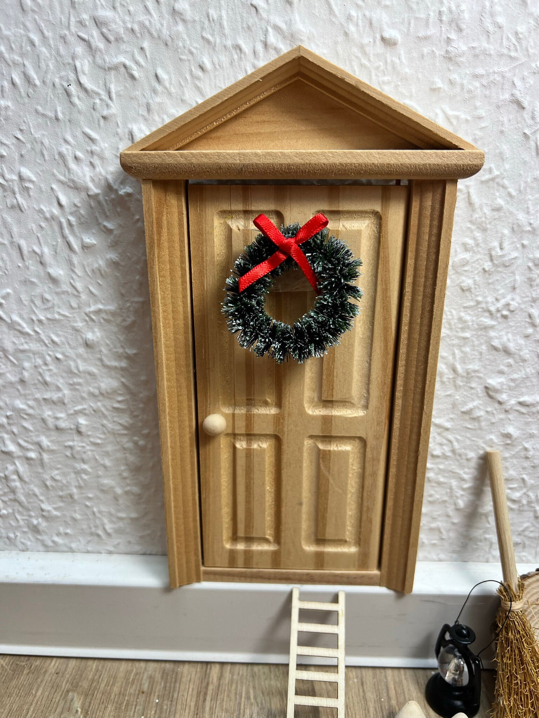 Wichtel Zubehör Tür Kranz Türkranz mit roter Schleife Größe 3,8 cm Deko Wichteltür Adventskranz