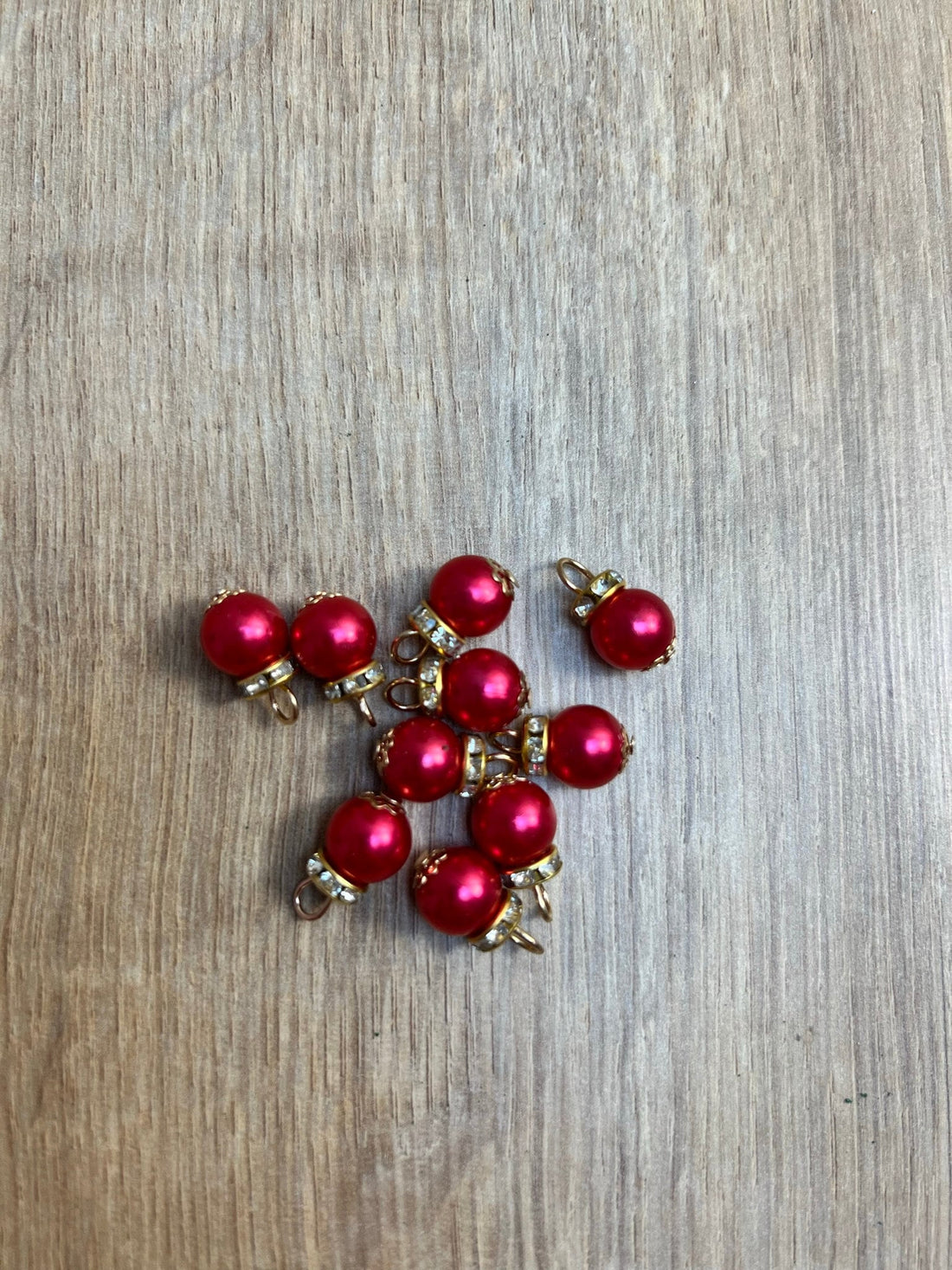 Wichtel Zubehör Christbaumkugeln in Rot 10 Stück Miniatur rote Christaumkugel Weihnachtsbaum Deko Größe 1 cm