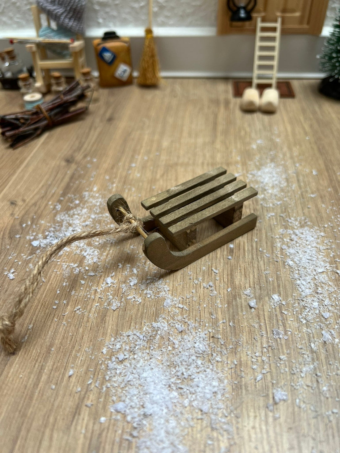 Wichtel Zubehör Schlitten mit Ziehschnur Miniatur