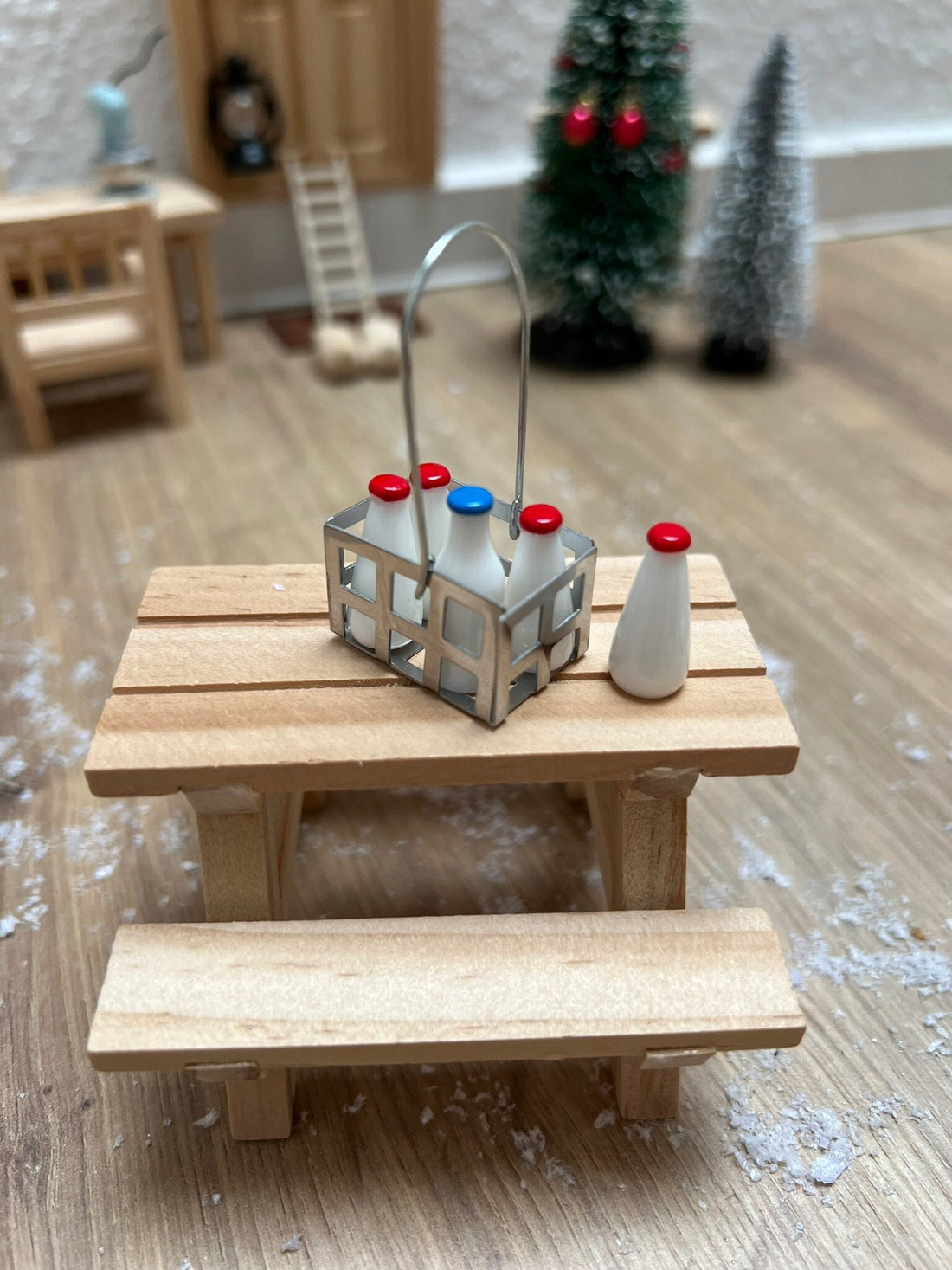 Wichtel Milchflaschen mit Körbchen Set Milch Flasche Getränke Miniatur Körbchen Größe: 2,6 x 1,9 x4 cm