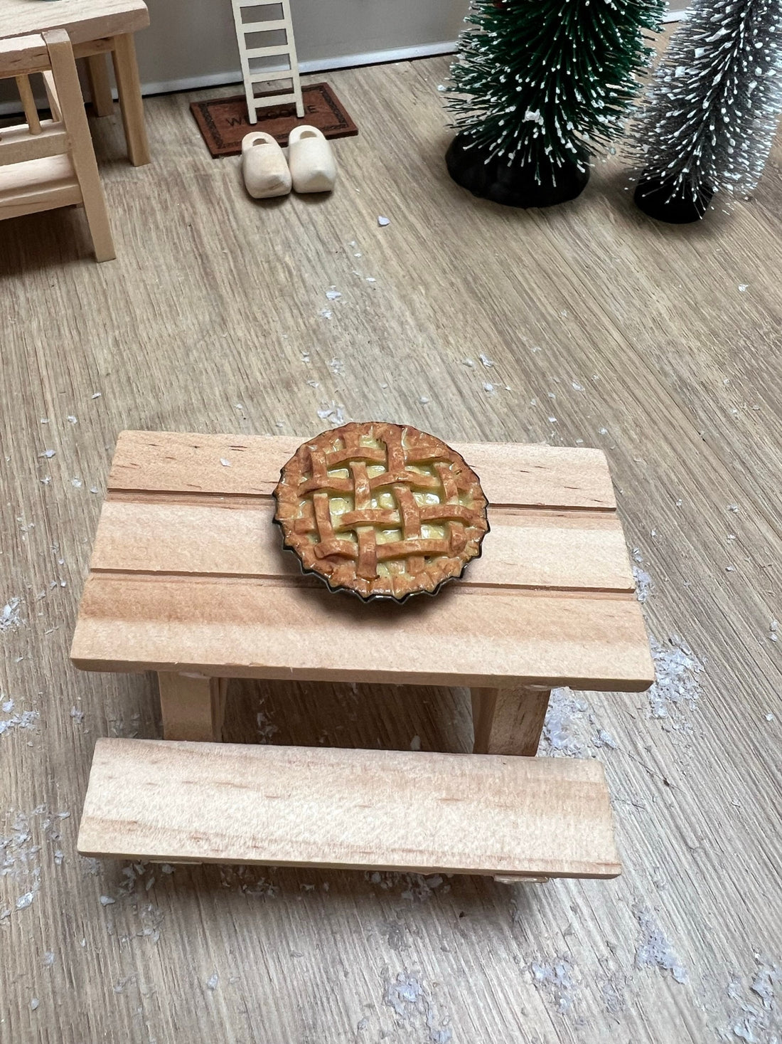 Wichtel Kuchen Apfelkuchen Linzertorte in Form Größe 3,4 x 0,8 cm Miniatur