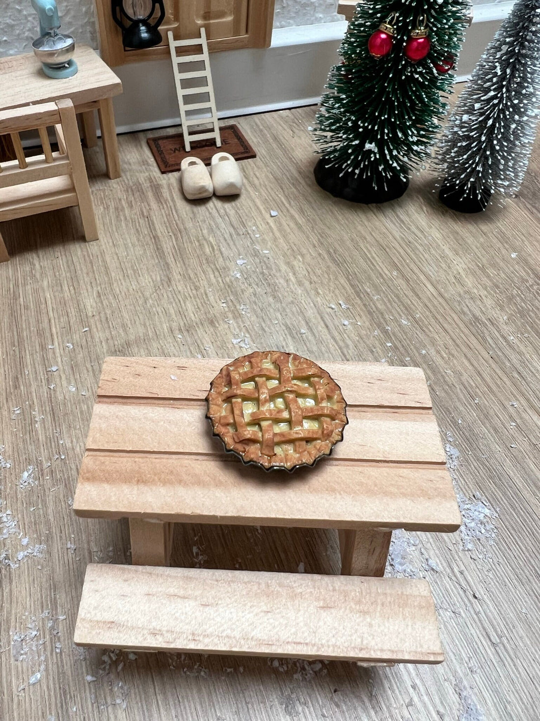 Wichtel Kuchen Apfelkuchen Linzertorte in Form Größe 3,4 x 0,8 cm Miniatur