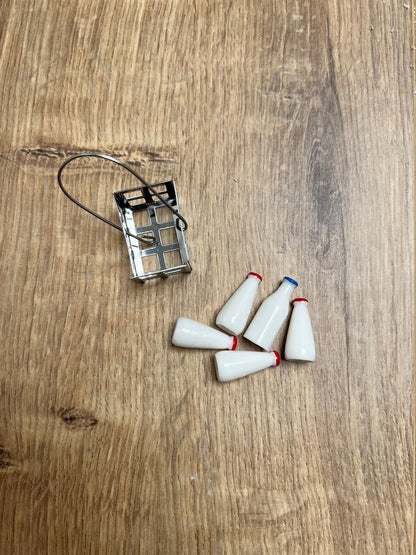 Wichtel Milchflaschen mit Körbchen Set