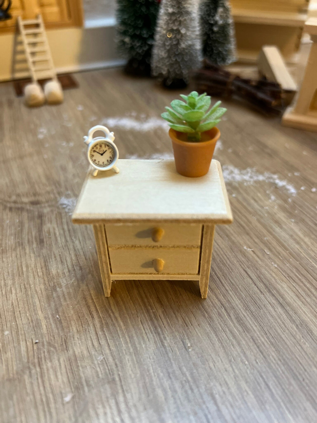 Wichtel Nachttisch Miniatur Größe: 4,6 x 3,2 x 4,9cm Schlafzimmer Zubehör Nachtschrank