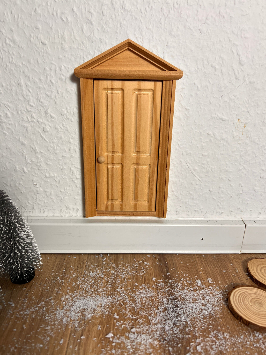 Wichteltür Türe für Wichtelhaus für Nisse Tomte lässt sich öffnen und schließen aus Holz