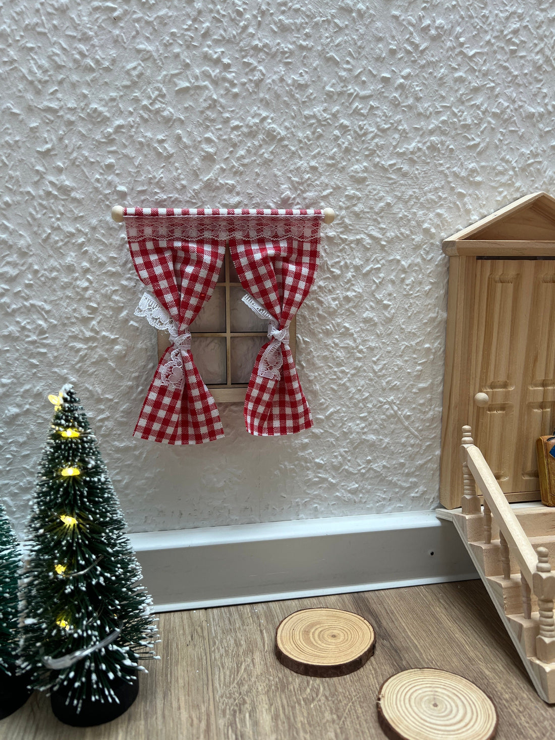 Wichtel Fenster mit Vorhang Gardinen Miniatur Vorhangstange Deko Holzfenster