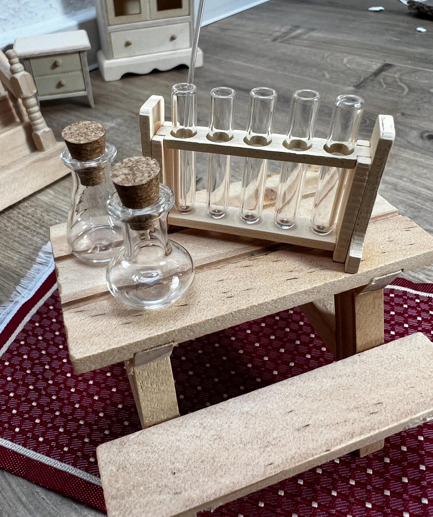Wichtel Experimentierset Reagenzgläser in Miniatur Wichtelzubehör Größe ca. 4,5 x 1,3 cm insgesamt 9 Teile Gläser Chemie