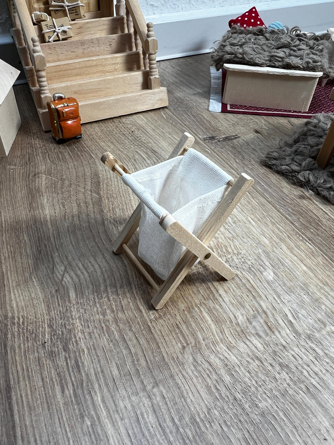 Wichtel Wäsche - Sack 4,5 x 5,2 cm Miniatur Korb für Wäsche Kleidungstücke