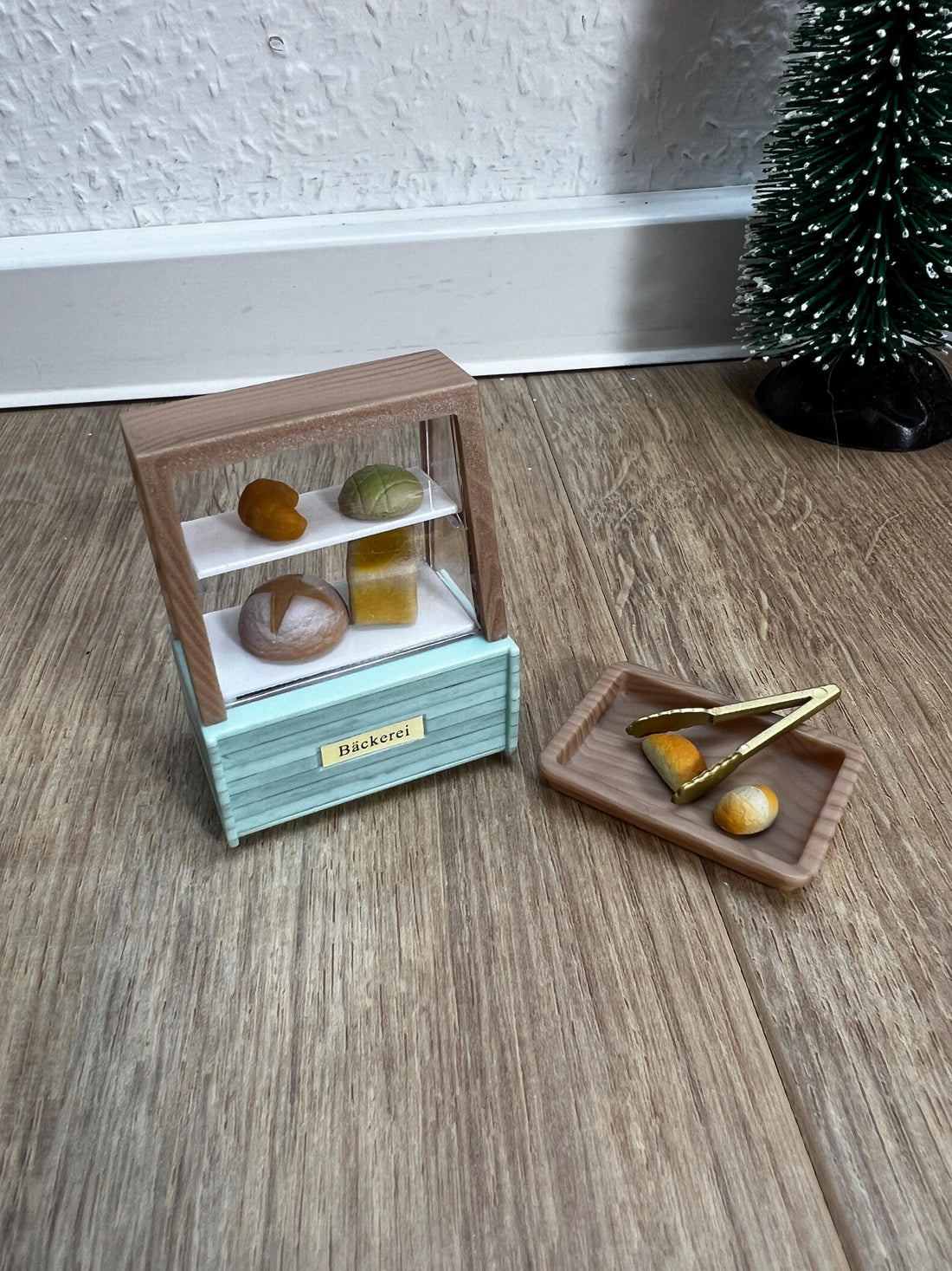 Wichtel Bäckerei Verkaufstheke mit viel Zubehör Miniatur