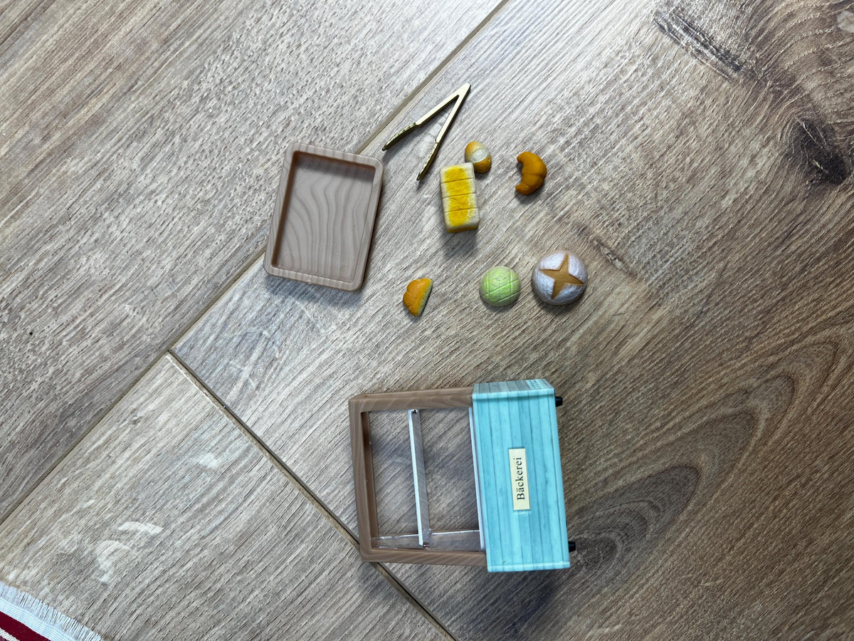 Wichtel Bäckerei Verkaufstheke mit viel Zubehör Miniatur