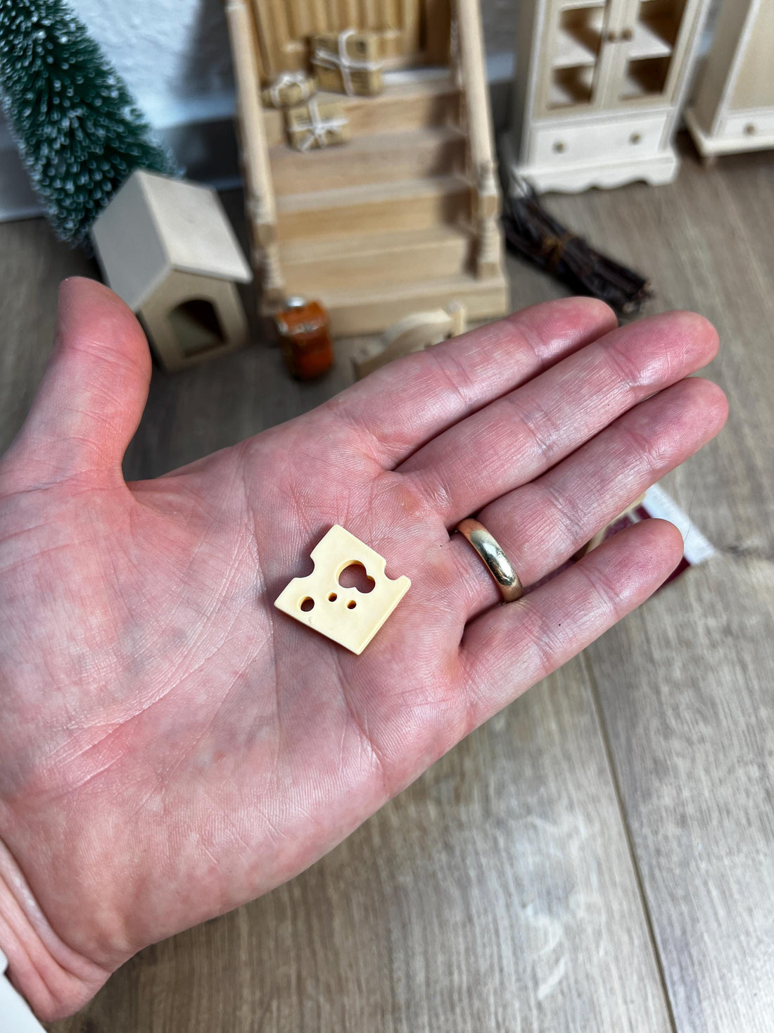 Wichtel Käse Scheibe Miniatur Käsestück Miniatur