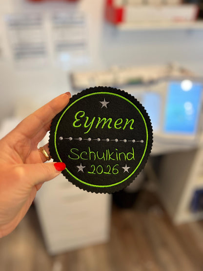 Applikation für Schultüte aus Filz mit Name personalisiert und Schulkind 2026 hochwertig bestickt und in vielen Farben möglich