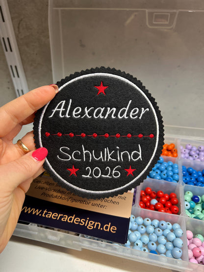 Applikation für Schultüte aus Filz mit Name personalisiert und Schulkind 2026 hochwertig bestickt und in vielen Farben möglich