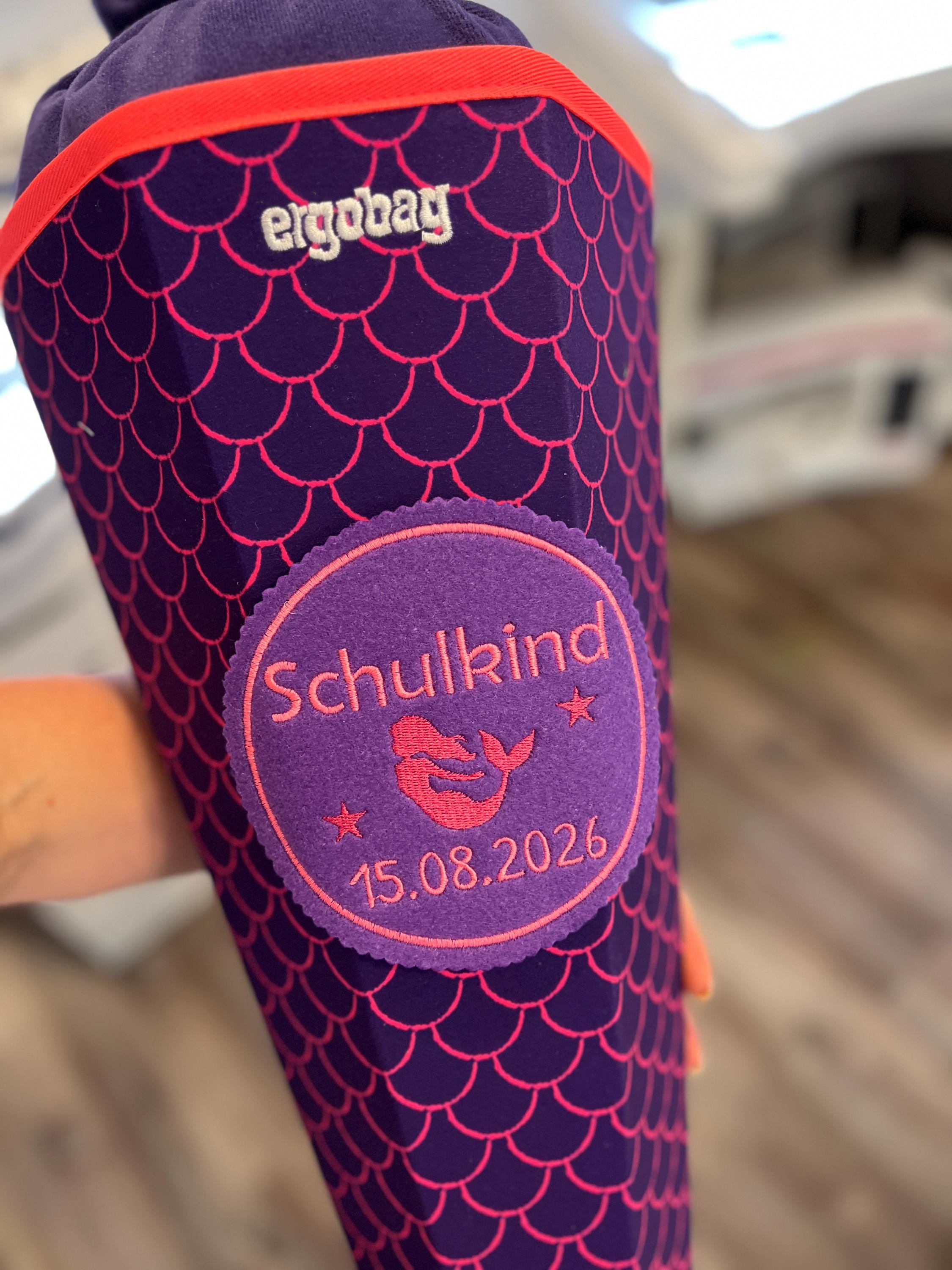 Aufnäher für Schultüte aus Filz 12 x 12 cm zum Aufkleben oder Nähen hochwertig bestickt