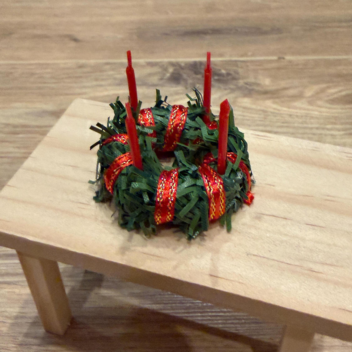 Wichtel Adventskranz mit 4 Kerzen ca. 4 cm