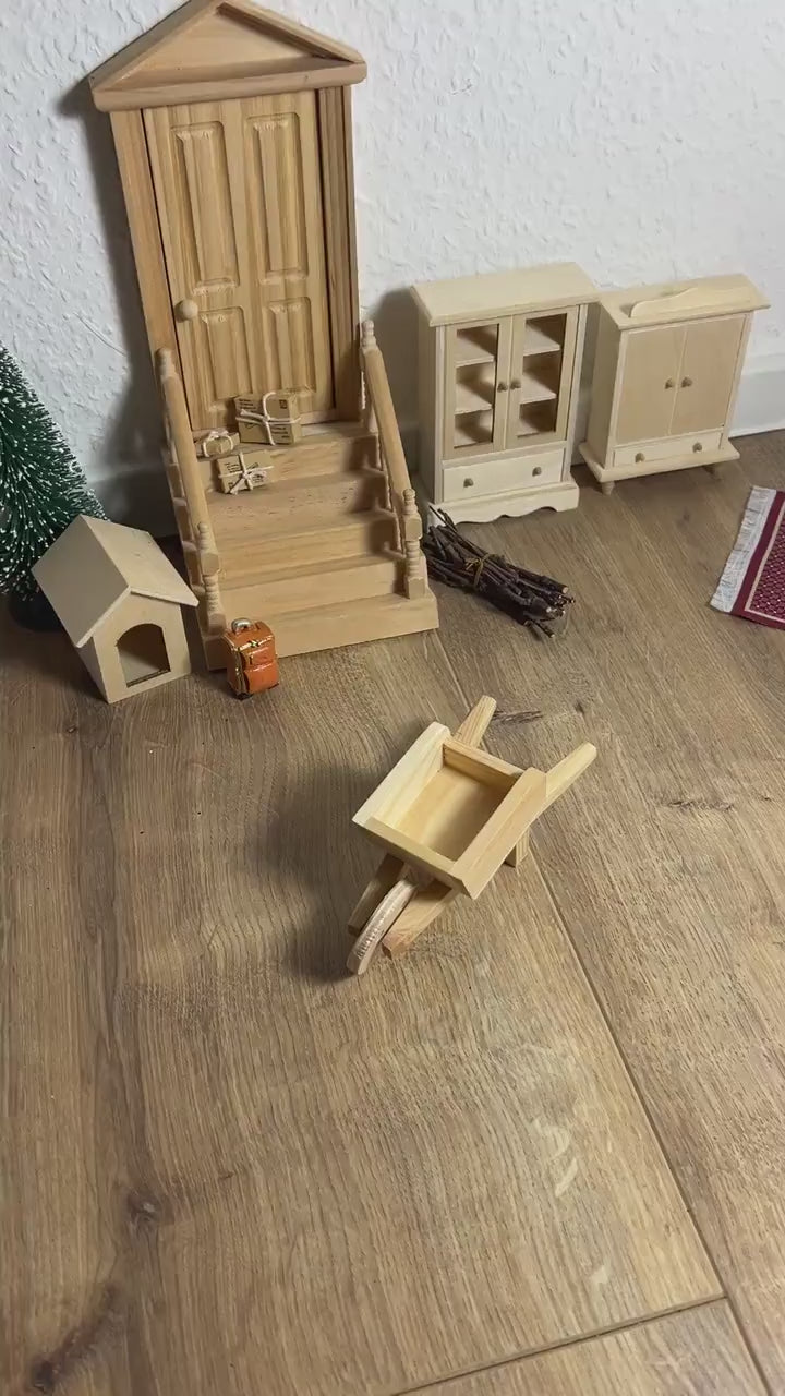 Wichtel Schubkarre  12 x 5 x 5,5 cm aus Holz Miniatur Wichtelzubehör