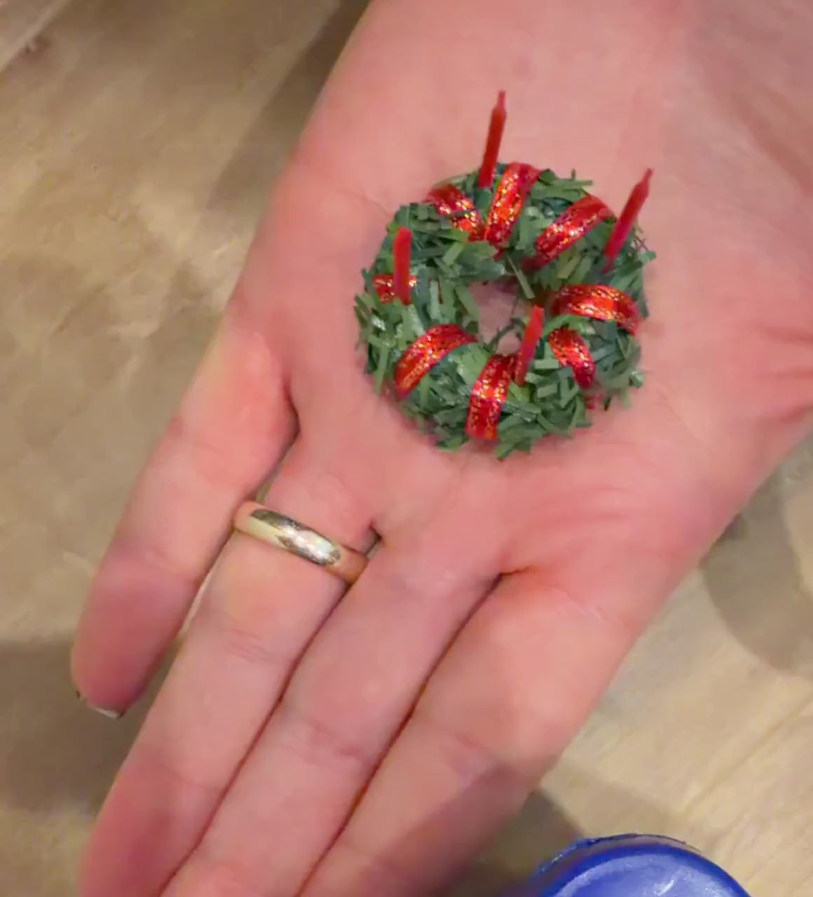 Wichtel Adventskranz mit 4 Kerzen ca. 4 cm