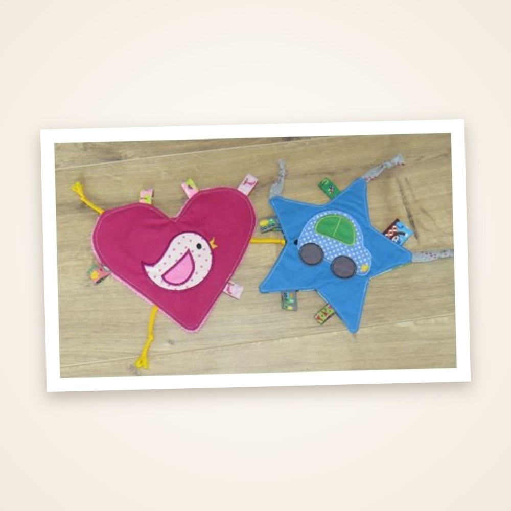 ITH In the Hoop Stickdatei Knistertuch für den 20 x 20 cm Rahmen Spielzeug Baby Geschenk