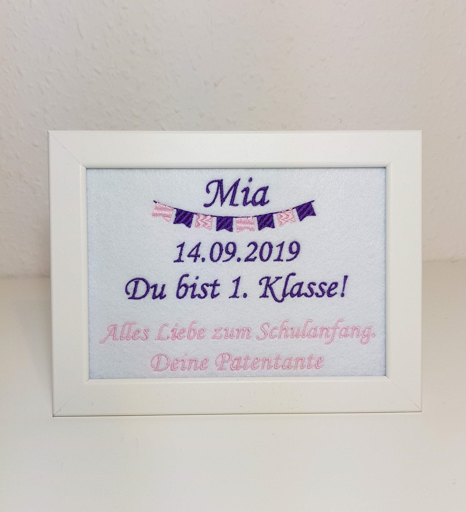 Geschenk Einschulung - 1. Klasse - erster Schultag - mit Name personalisiert - Bilderrahmen 16x21 cm inkl.